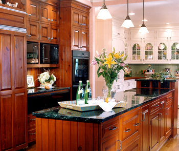 Contrasting Cabinets